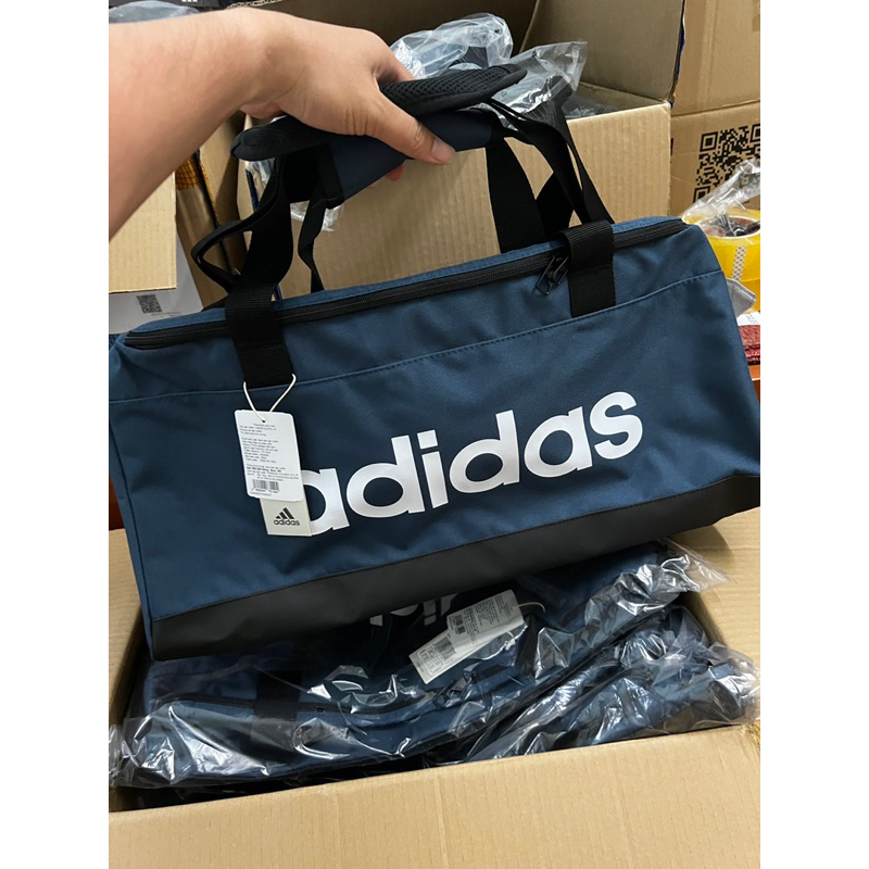 ADIDAS GN2039 DUFFEL LOGO ESSENTIALS BAG MEDIUM SIZE 39L สีฟ้า