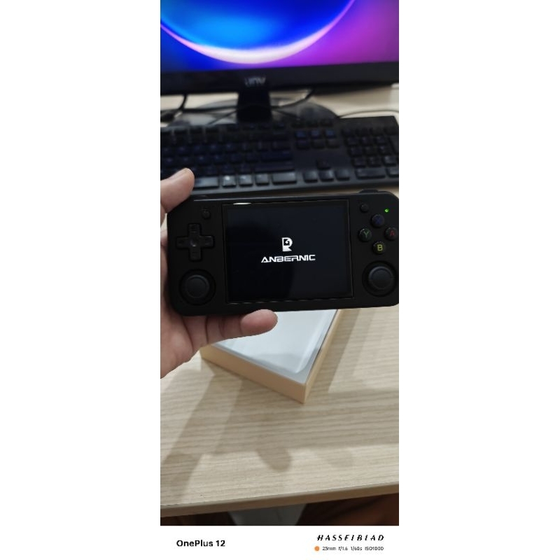 คอนโซลเกม Ambernic RG35XX H fullbox