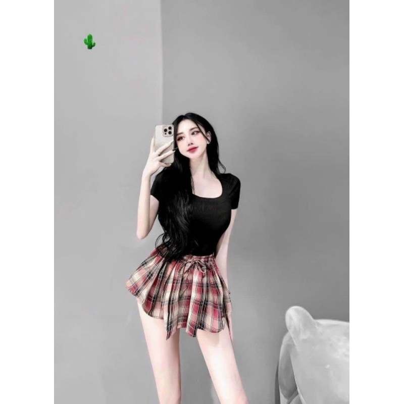 UIM axt Red Trim PoLo ชุดเสื้อยืดแขนสั้น + กระโปรงจีบลายสีแดงมีซับใน alohashop91