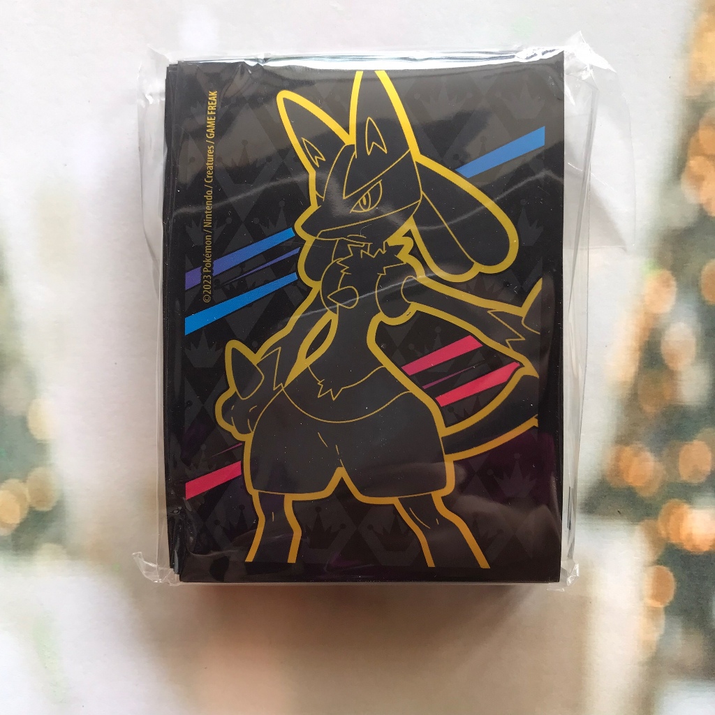 01 ขายปลีกแพ็ค 65 ชิ้น Pokemon Lucario Sleeves ถ่ายจาก ETB Crown Zenith Pokemon