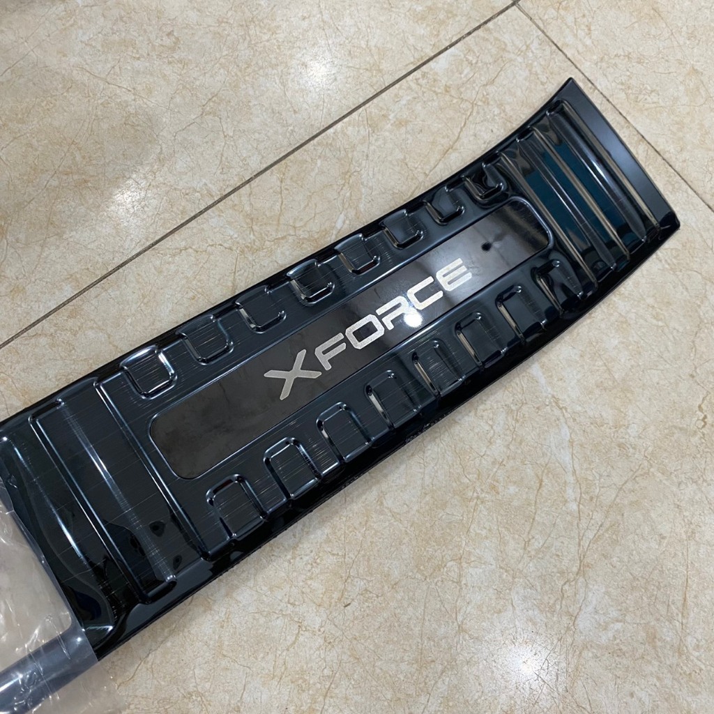 ทนต่อการขีดข่วนให้กับท้ายรถ Mitsu Xforce 2024 2025 รุ่นไทเทเนียม ตัดแต่งกับรอยขีดข่วนบนประตูท้ายรถ ราคา ถูกที่สุด ดีลบีเคเค แกลเลอรีภาพที่ 3