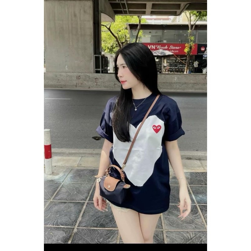 Cdg x Play Heart Comme des Garcons เสื้อยืดพิมพ์ปกติคุณภาพสูงผ้าฝ้าย 100% 2-Way Unisex - ป้ายเต็มและกระเป๋าซิป