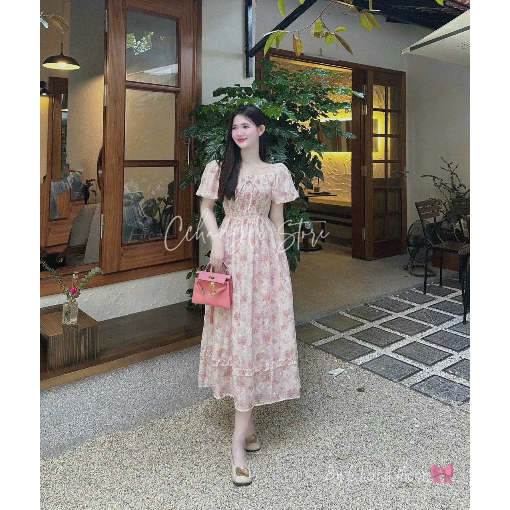 แม็กซี่เดรสชีฟองลายดอกไม้แขนพองตัวสุดน่ารักคอเหลี่ยมจําลอง "Kim Hoa Store"