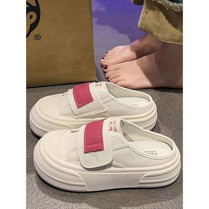 รองเท้าผ้าใบส้นเรียบๆ G87