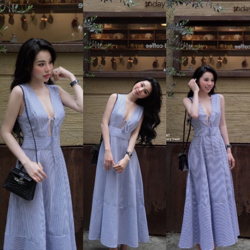 แม็กซี่เดรสลายริ้วผูกโบว์ ทรงยาว สองชั้น ฟองในตัว กระเป๋าข้างทั้งสองด้าน