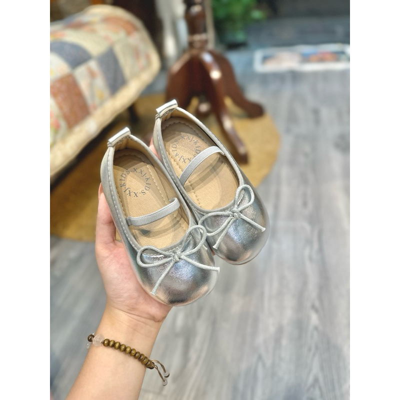 BOW SILVER DOLL SHOES / SP