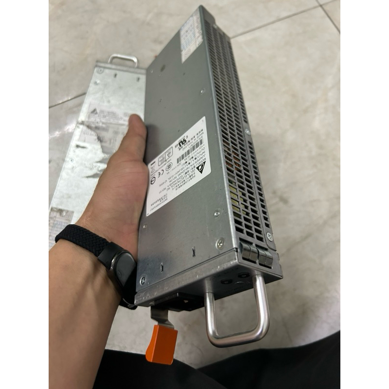 แหล่งพลังงาน 645w เอาต์พุต 48v (53v 5A) และ 12v (13v 32A) ระบบ DPS-645AB 645w ถอดออกจากตู้เครือข่ายไ