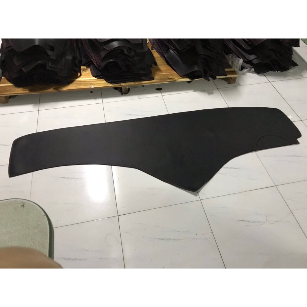 เสื่อแดชบอร์ด HOWO นั่งรัก 440,HOWO T7H,HOWO A7 ป้องกันความร้อน, ป้องกันแดชบอร์ดรถยนต์