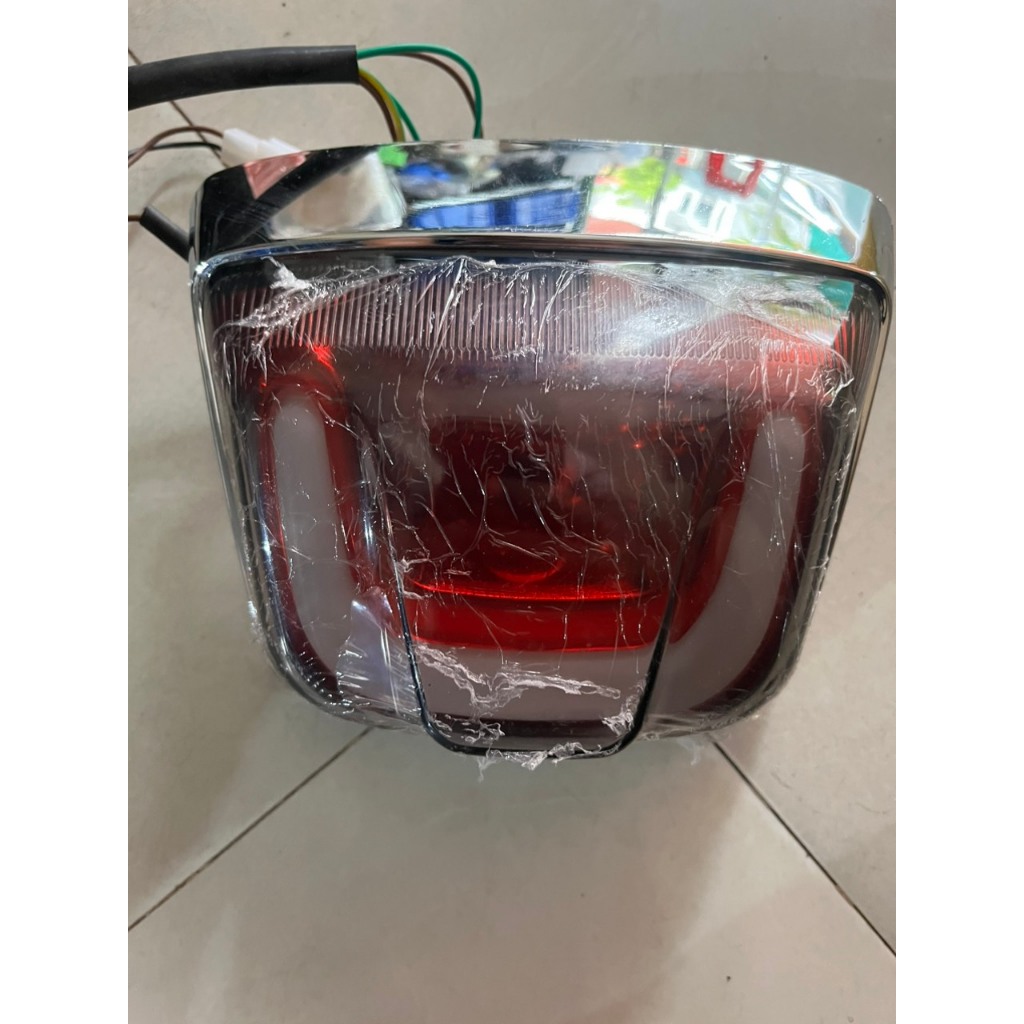 Vespa pany ไฟท้ายรถยนต์ไฟฟ้า led เต็มรูปแบบ