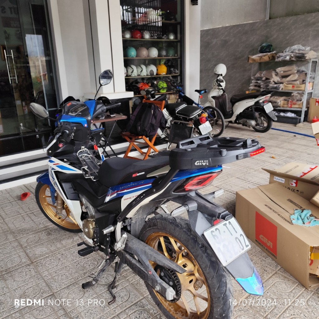 เปรียบเทียบของ Baga Givi Winner/Winner X (ZR, MV, HRV, HRX) | พอร์ตหลังแท้ (Sun X10 ถ้าปลอม)
