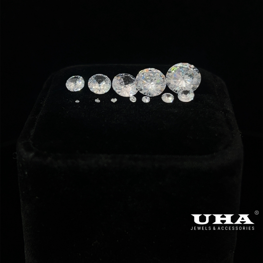 (หน่วย: ถุง 20 หรือ 5 ชิ้น) หิน CZ คุณภาพสูง - ขนาดตั้งแต่ 3 ถึง 9มม (เครื่องประดับ, เล็บ,...) เอ่อ