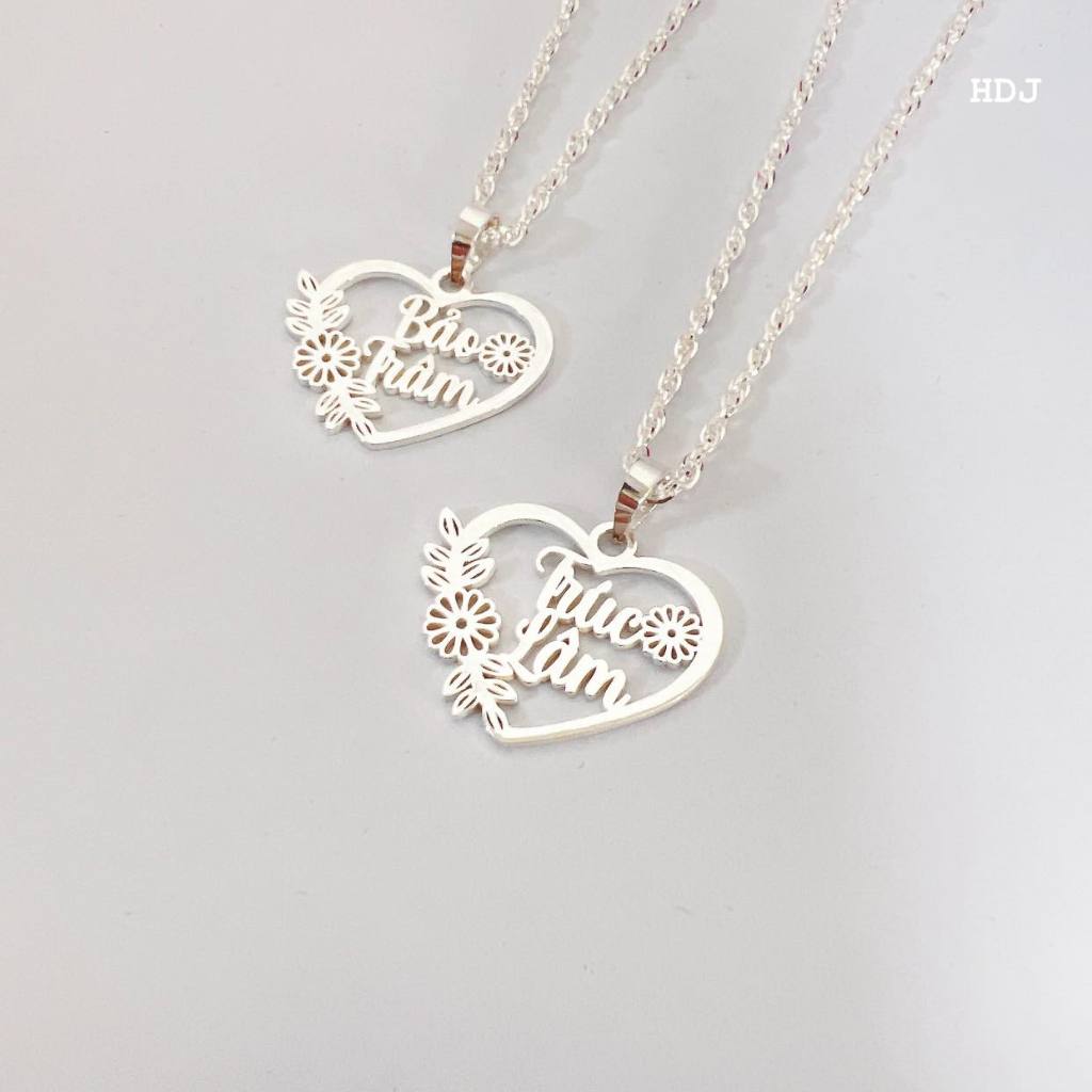 [ผู้หญิง] สร้อยคอเงิน - จี้ชื่อ Upon Request