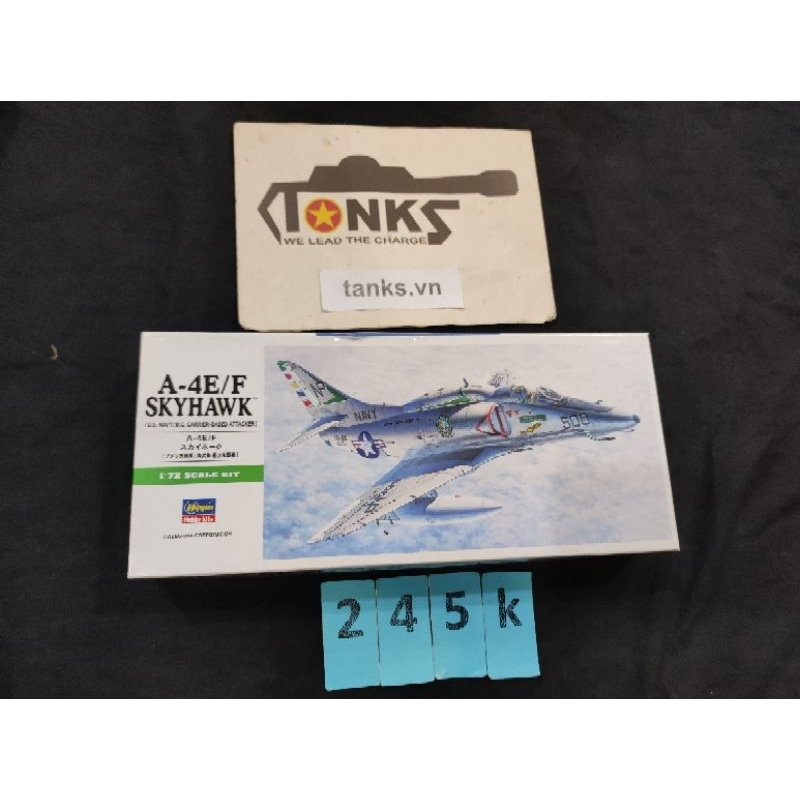 ชุดประกอบเครื่องบินรบ A-4E Skyhawk 1/72
