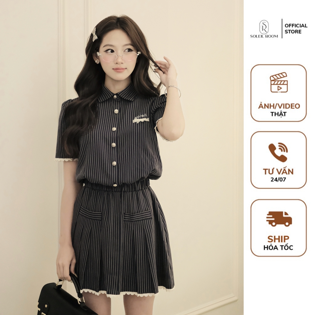 ชุดเดรสดีไซน์สตรีเสื้อเชิ้ตแขนสั้นคอปกเร้าใจเอวจีบลูกไม้ตัดสีกรมท่าและสีเบจสีขาวลายสก๊อต Soleil Room - ชุดแบมบี้