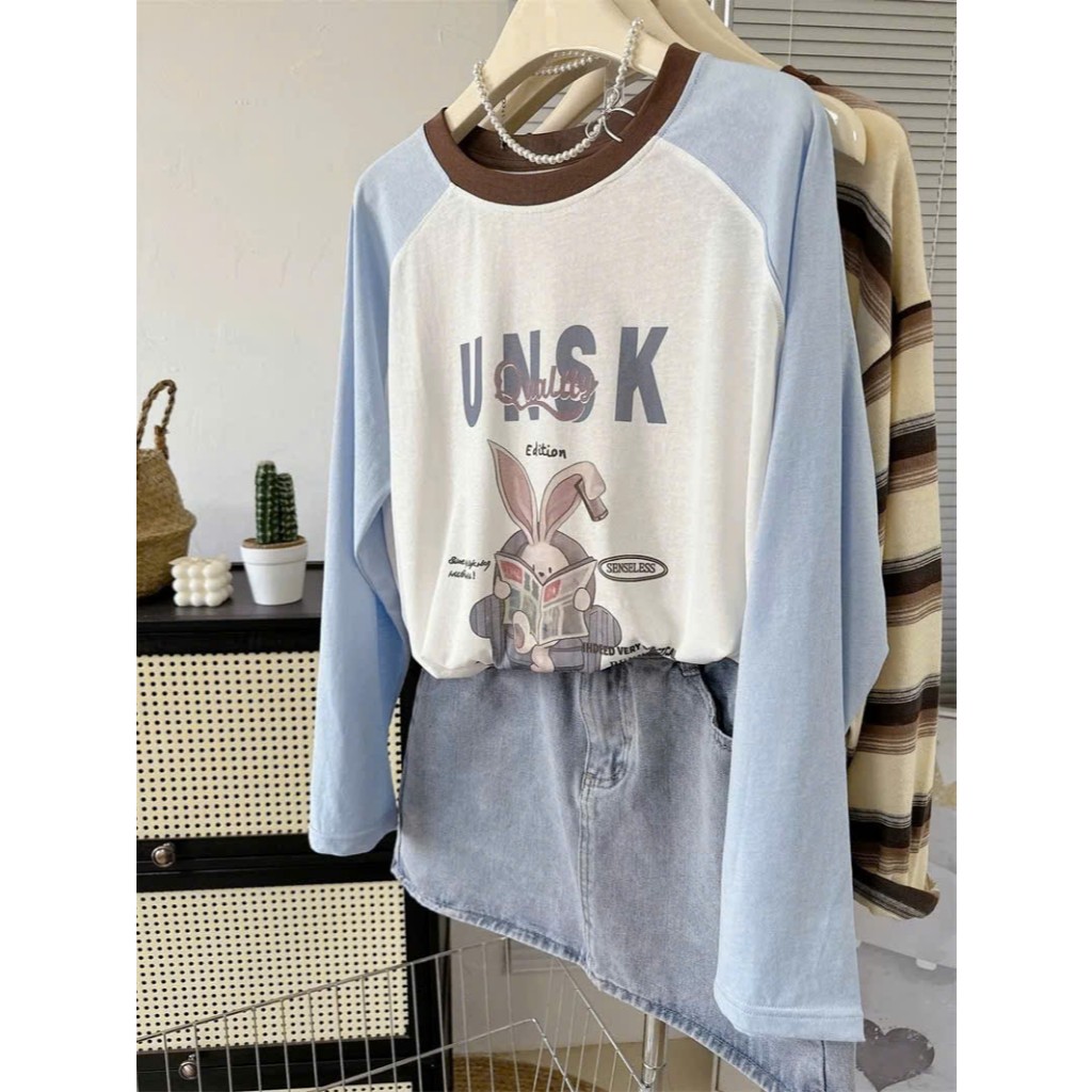 เสื้อยืดแขนยาวผู้หญิงราแกน การผสมผสานสีหวานพิมพ์ลาย Menina_studio motifs เสื้อยืดผู้หญิงแขนยาวยืดหยุ่นหลวมสุดน่ารัก