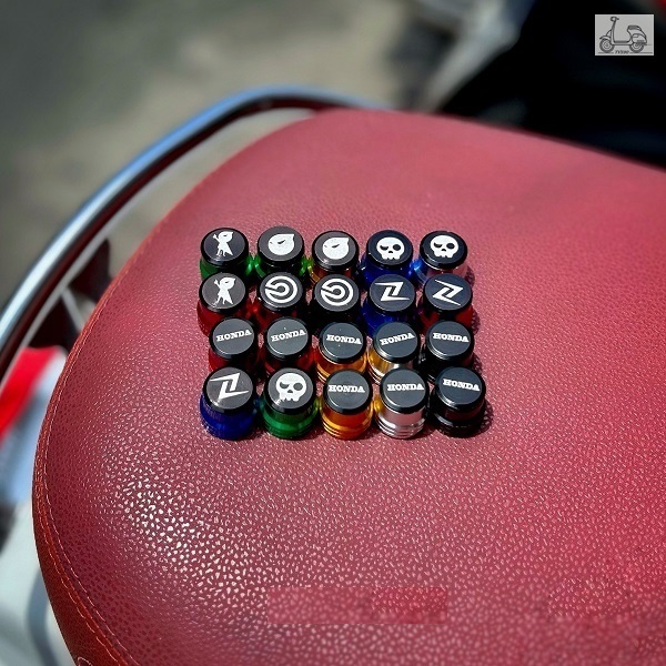 สกรูขากระจก Vespa Honda M1