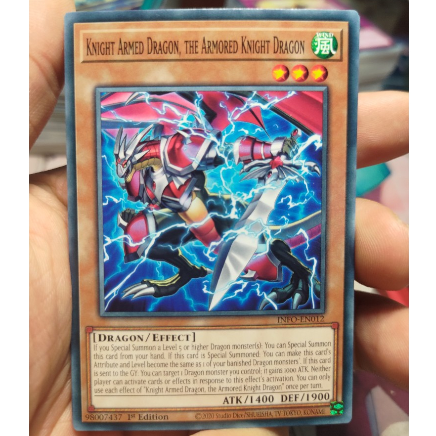 [KW2 Yugioh] [EN-UK-AE] การ์ดมังกรอัศวินอาวุธมังกรอัศวินหุ้มเกราะ - INFO-EN012 AE012 - ฉบับทั่วไป 1