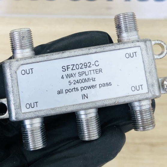 ZG 5-2400MHz SFZ0292C 5-2400MHz ตัวแยกดาวเทียมในร่มแบ่งสัญญาณเสถียรและชัดเจน
