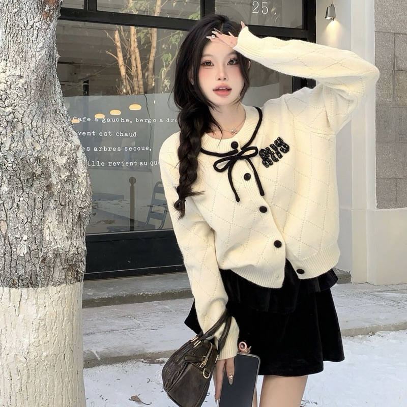 Helia Mi.um.iu คาร์ดิแกนขนสัตว์คอปกโบว์คุณภาพสูง