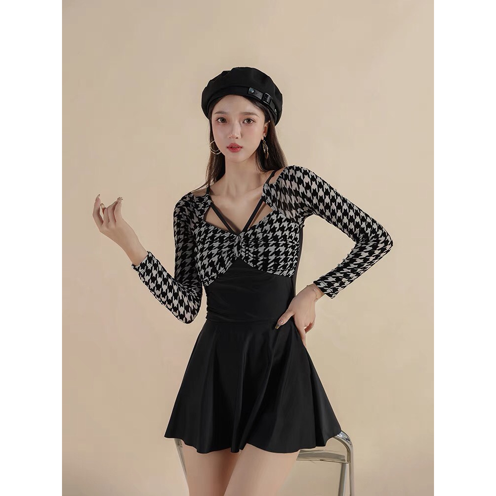 บิกินี่ชายหาดวันพีซราคาถูก เดรสน้องสาวแขนยาวพร้อมคอนซีลเลอร์ คาโร คุณภาพสูง QC 2325 D8T1