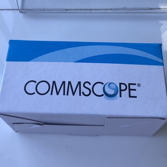10 ชิ้นขั้วต่อเครือข่าย RJ45 ของแท้พร้อมสาย CAT5E commscope AMP, PN:6-554720-3