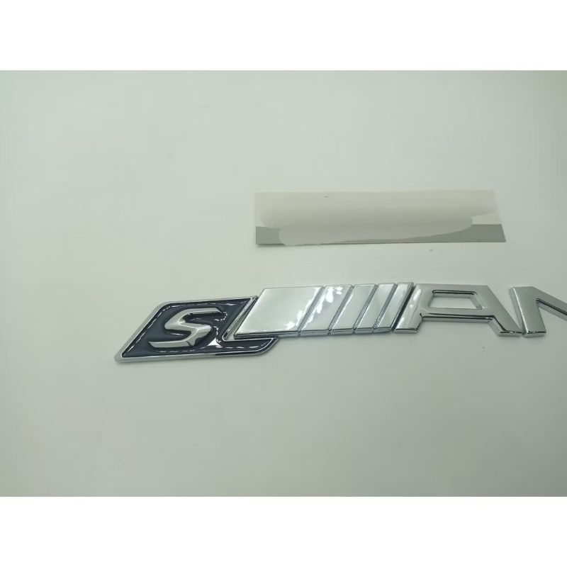 AMG สติ๊กเกอร์ S-made แบบกําหนดเองบนรุ่น SAMG ทําจากตกแต่งรถ ABS Mercedes Benz