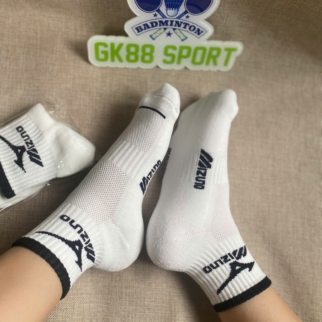 MIZUNO มิซูโน่ สีขาวสีดําสีฟ้าระบายอากาศถักถุงเท้ากีฬาสําหรับผู้ชายและผู้หญิง