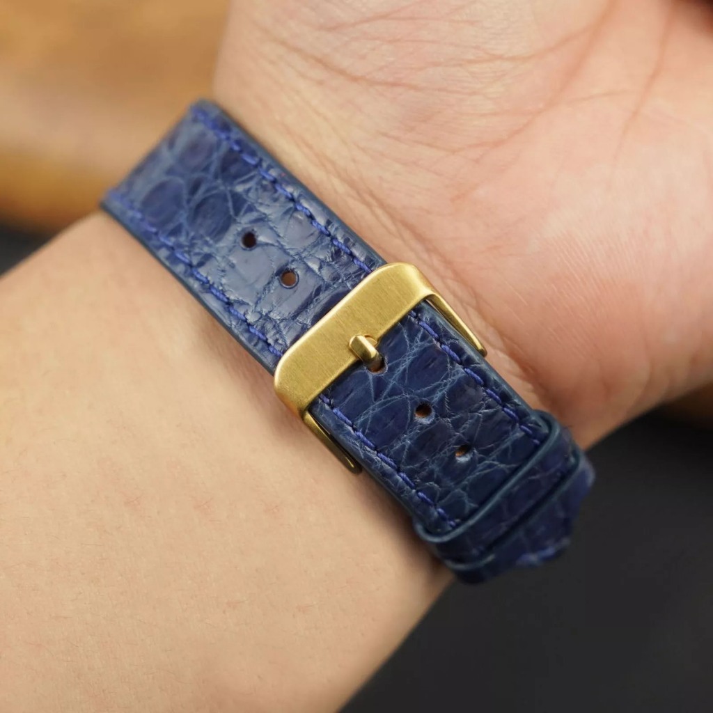 (สีกรมท่า-Form Slim) คุณภาพสูง REAL CROCODILE สายนาฬิกาหนังพร้อมเข็มกลัดหลายขนาด 10 12 13 14 15 16 17 18 19 20 21 22 24mm