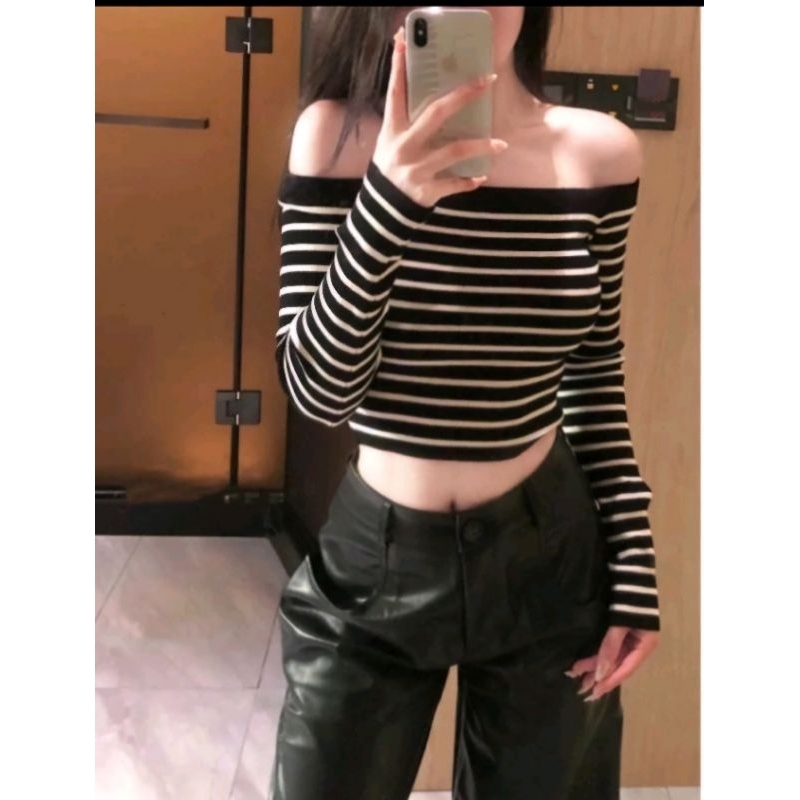 เสื้อครอปลายขวาง เสื้อปาดไหล่แขนยาว ก29 <52กิโลกรัม