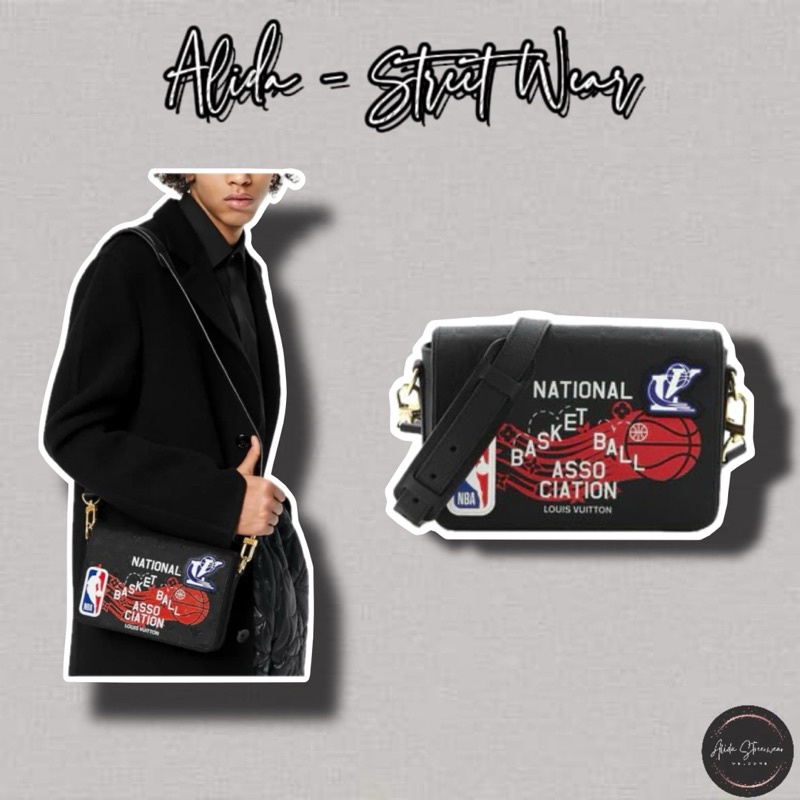️[คุณภาพสูง] Lu1s Vu11on X Nba Messenger Bag Crossbody Bag - Basketball Highlight Full Box Street Wear for Men and Women