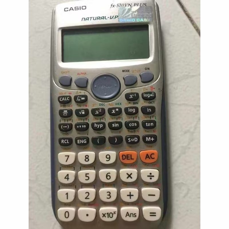 Casio FX-570VN PLUS (เหมือนใหม่ 95%)