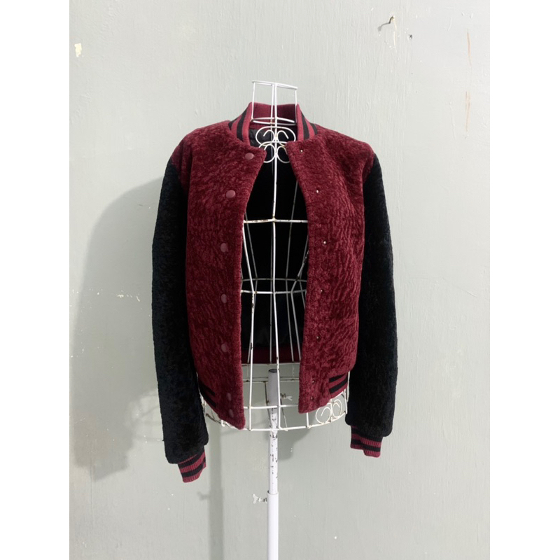 <si รับสมัคร> เสื้อโค้ทขนสัตว์กดฤดูหนาวสีแดงของแท้/ไซส์ S