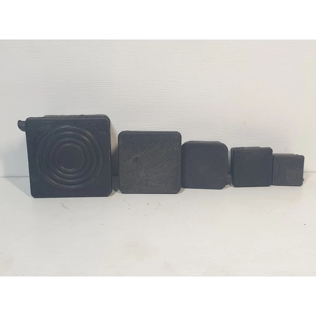 ฝาเหล็กพลาสติกใส่กล่องทุกชนิด 20x20, 25x25, 30x30, 40x40, 50x50, 20x40, 25x50, 30x60, 40x80, 50x100,