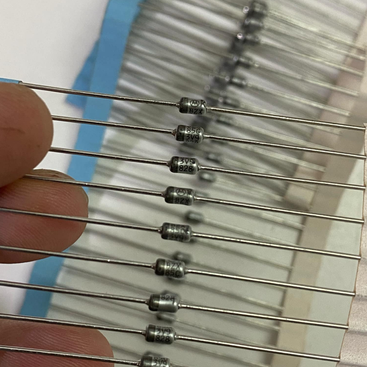 B19 vishay ยี่ห้อ 3V9 ตัวควบคุมแรงดันไฟฟ้า Diode BZX85-C3V9 3.9V DO-41 (01 ชิ้น)