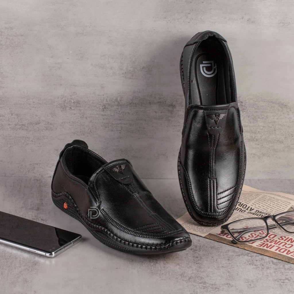 Super Nice รองเท้าโลฟเฟอร์หนังผู้ชายหนังวัวแท้ขึ้นรูปยาง Sole G 77 1 ปี