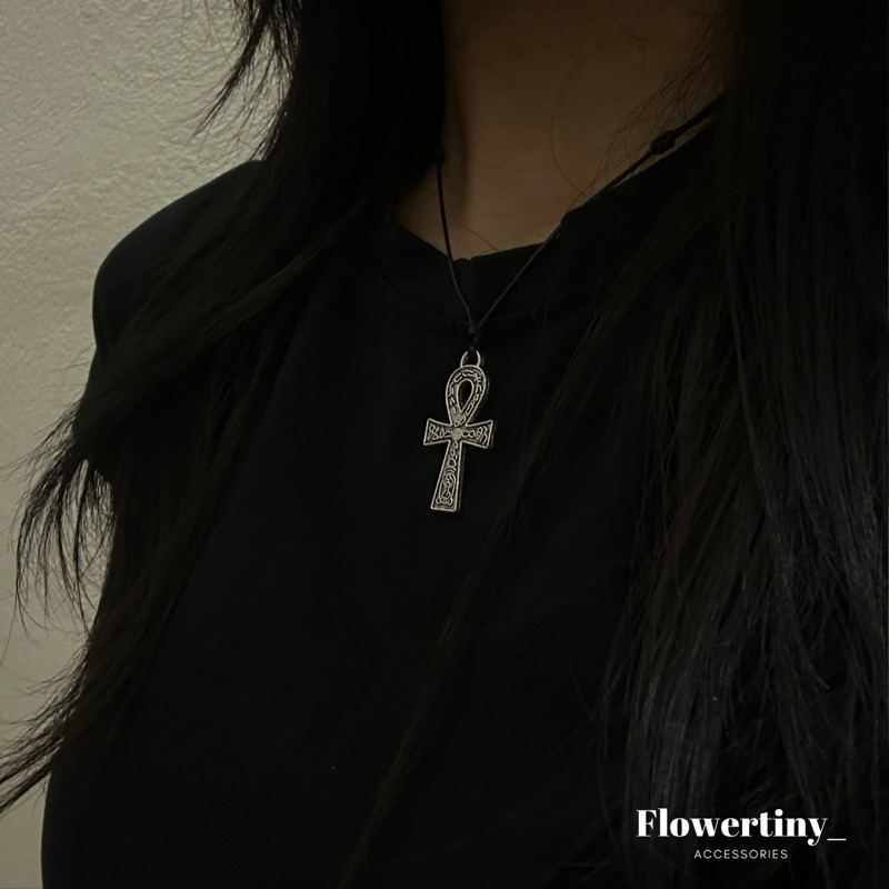 [FlowerTiny] สร้อยคอ unisex BTU (เชือกรูด)