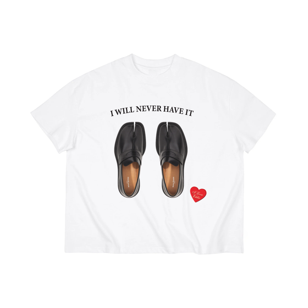 UNISEX "SHOES" Boxy Form เสื้อยืดสีขาว - EDDIE