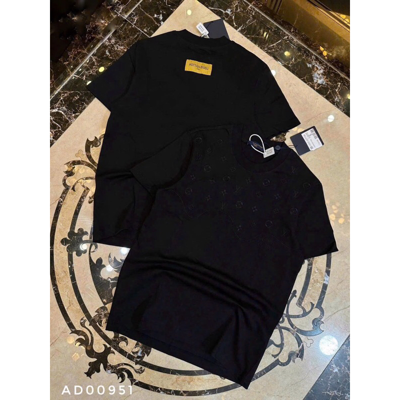 LV เสื้อยืดผู้ชายลาย เลเวล