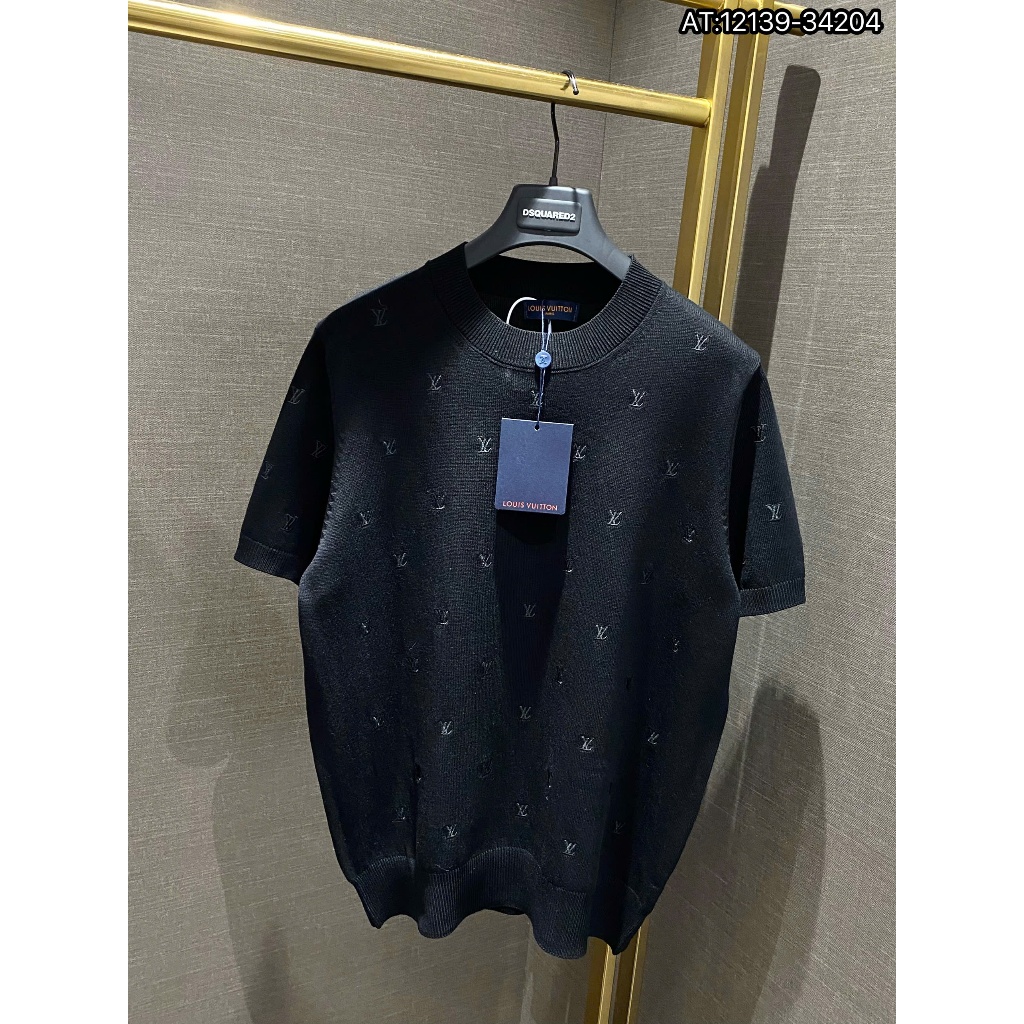 เสื้อกันหนาวผู้ชาย Lv คุณภาพสูงสีดําขนสัตว์ทอละเอียดปักโลโก้ lv new2025
