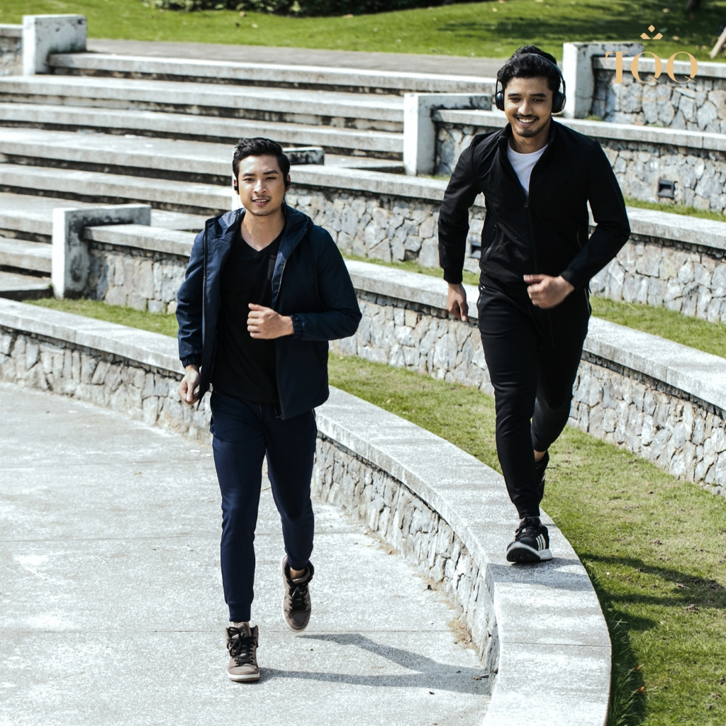 TQQ AT1803&QT1803 ชุดขนแกะกีฬาคอเต่าผู้ชายทําจากวัสดุยืดสําหรับการเคลื่อนไหวที่สะดวกสบาย