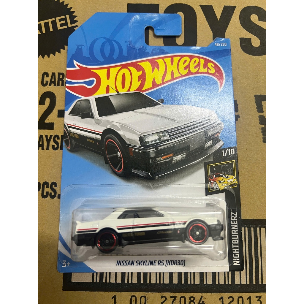 LeHuong Diecast - Hot Wheels 82 Nissan Skyline R30 (สีขาว)