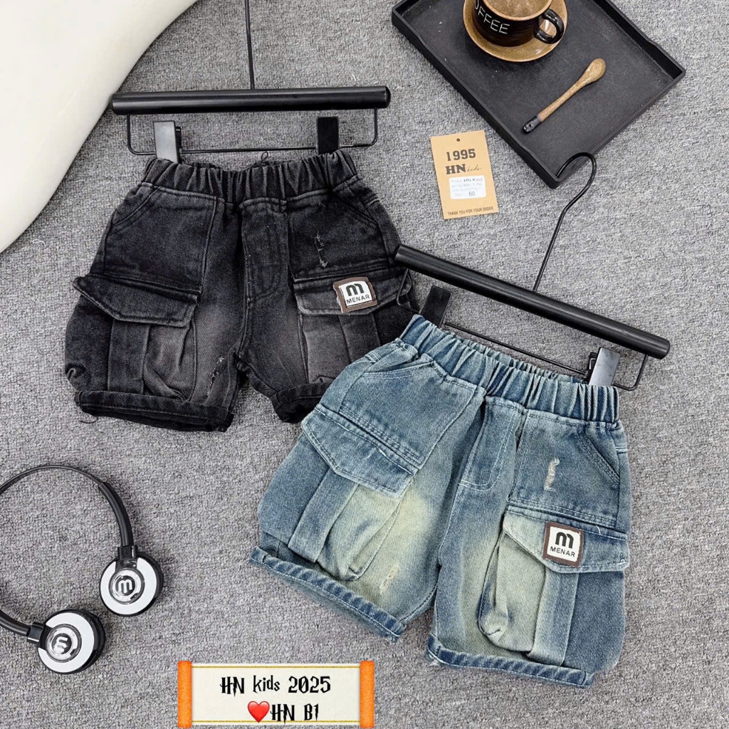 Shop กางเกงยีนส์ขาสั้นเด็กชาย Sam U โลโก้ M ทรง BASIC มี 2 สี ดํา น้ําเงิน - 8-28 KG รหัส JeanN1