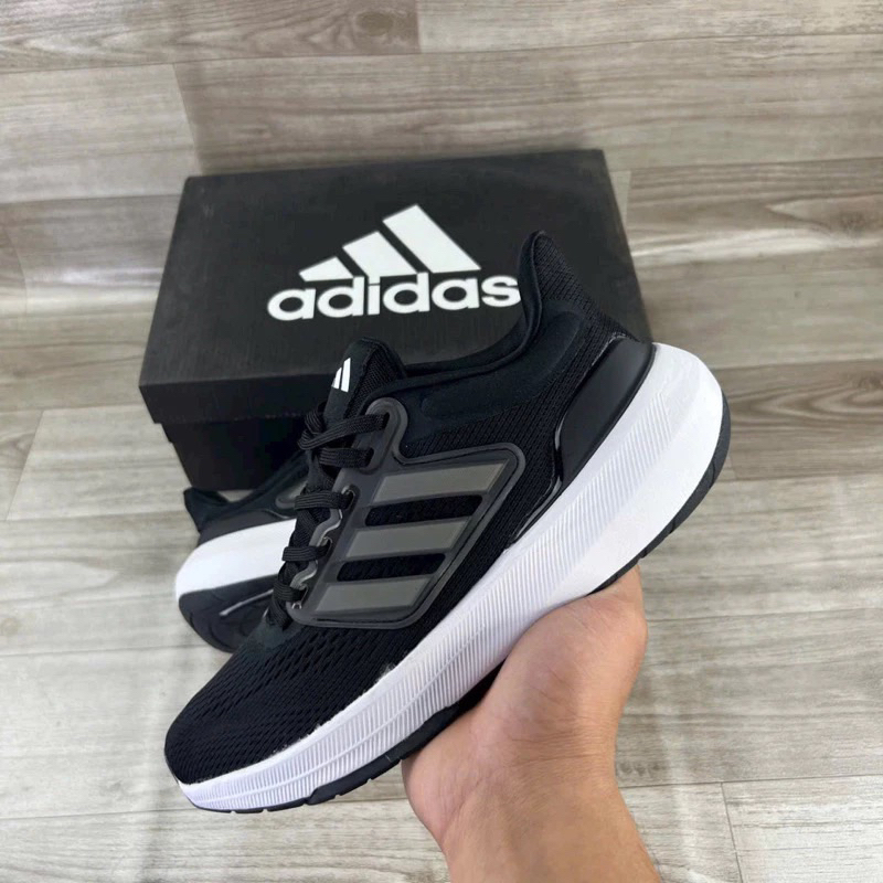 EQT Ultrabounce Ultraboost 2024 รองเท้าผ้าใบสีดําและสีขาว