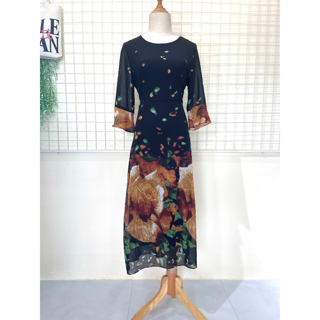 (VT) ชุดเดรสกลางอายุขนาดใหญ่ที่มีสีสันอ่อนเยาว์สดใสและรูปแบบหรูหราสําหรับทํางานและงานปาร์ตี้สําหรับค