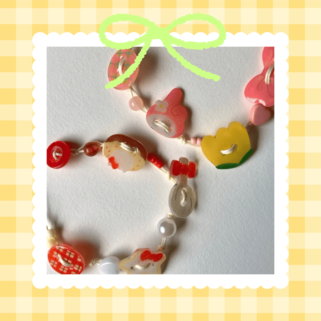 สร้อยข้อมือปุ่ม Hello Kitty And My Melody - สร้อยข้อมือเชือกขี้ผึ้งแฮนด์เมด Sanrio - Stitchystuffes
