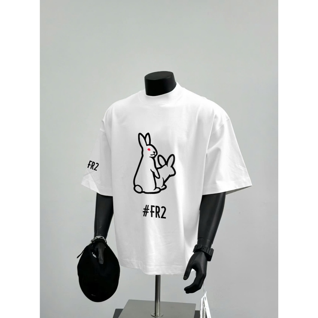 FR2 เสื้อยืด UNISEX สไตล์อ่อนเยาว์และไดนามิก