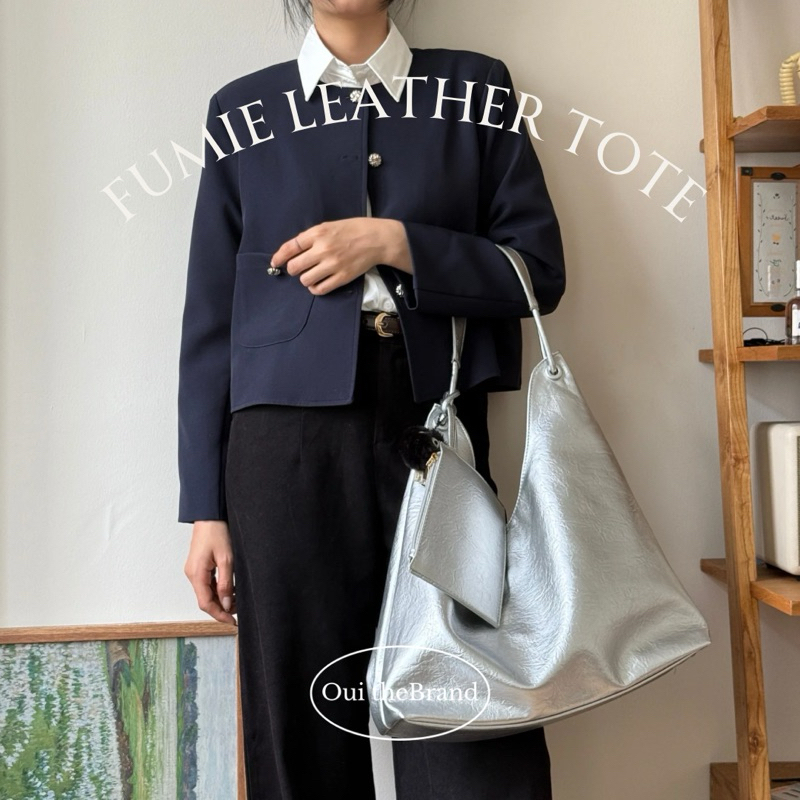 [ แถมกระเป๋าสตางค์หนัง + Susu Charm ] FUMIE み Tote Oversize - กระเป๋าโท้ตมือพร้อมกระเป๋าสตางค์ FUMIE ( Ouithebrand )