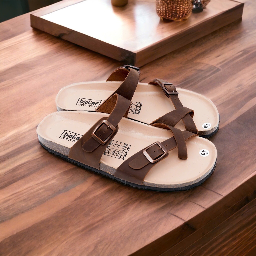 รองเท้าแตะ Birken พร้อมพื้นรองเท้าแกลบ ดีไซน์ Unisex สําหรับผู้ชายและผู้หญิงพร้อมรองเท้าแตะหนังวัว -