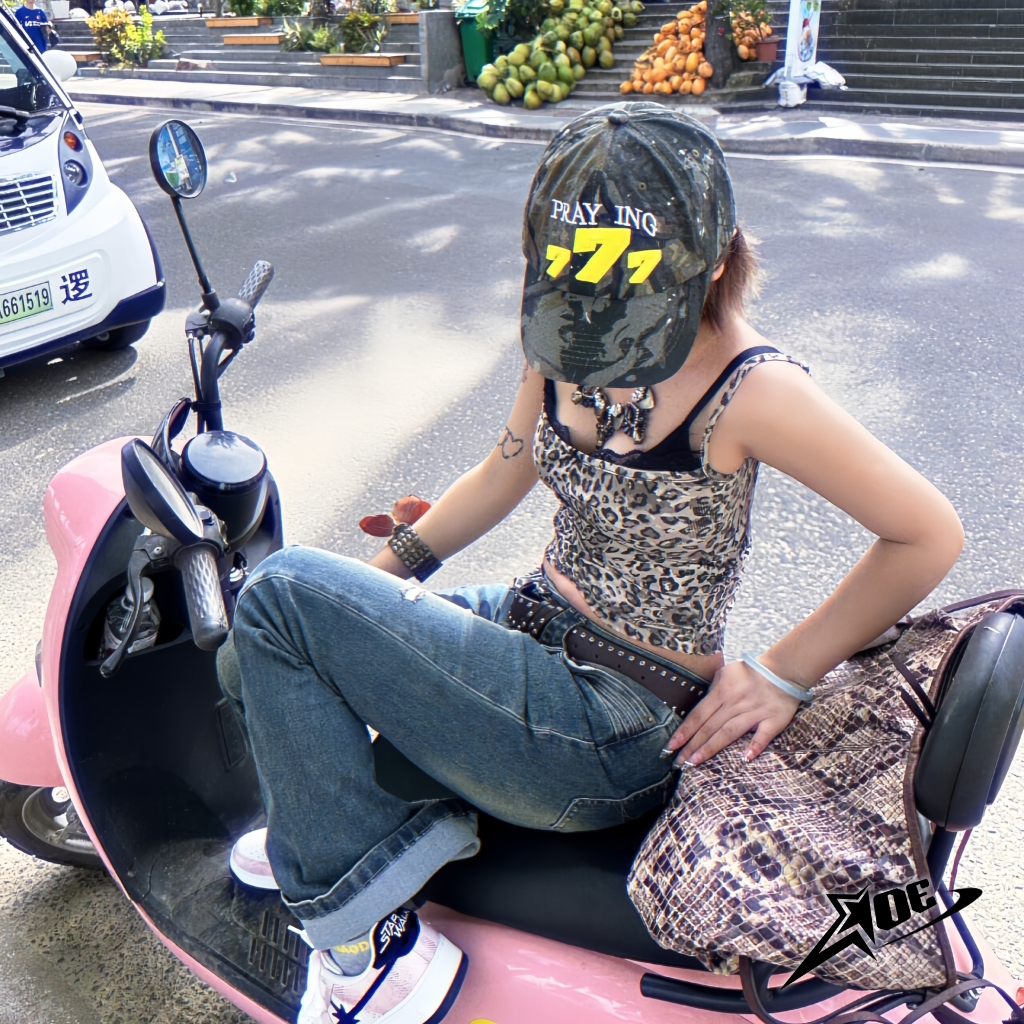 AOE STUDIO - หมวกเบสบอลสําหรับบุรุษและสตรี Y2K ปัก 777 วัสดุสีกากี หมวกเบสบอลบุคลิกภาพสไตล์ unisex เ