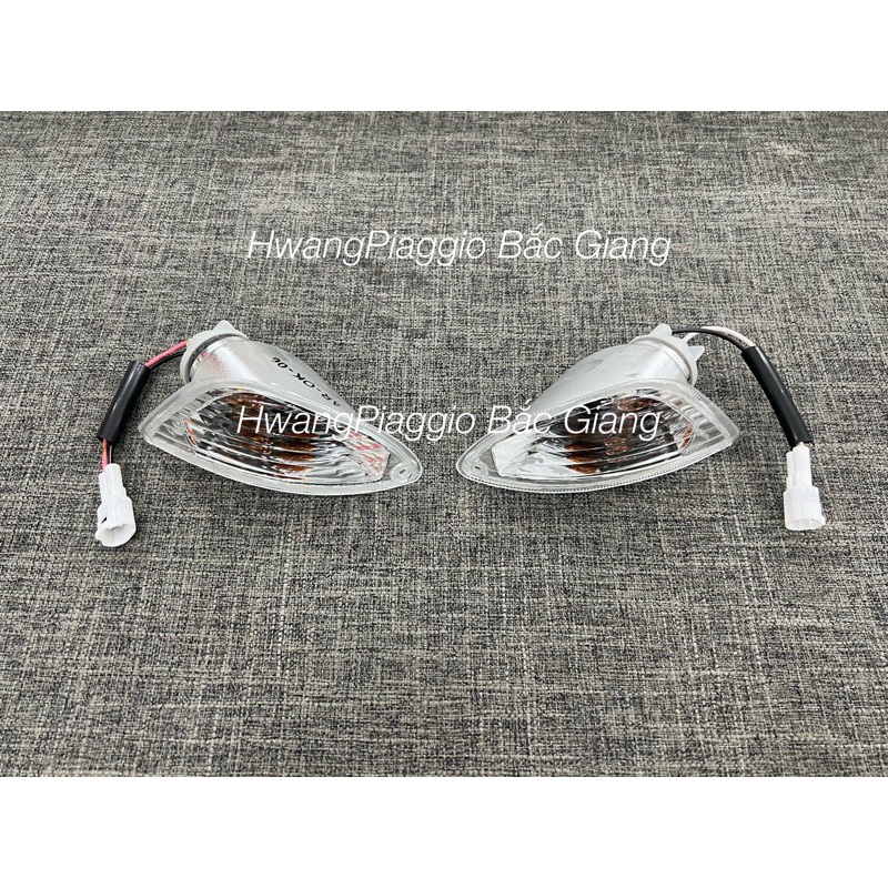 Vespa lx,S,V คลัสเตอร์ไฟเลี้ยวหลัง